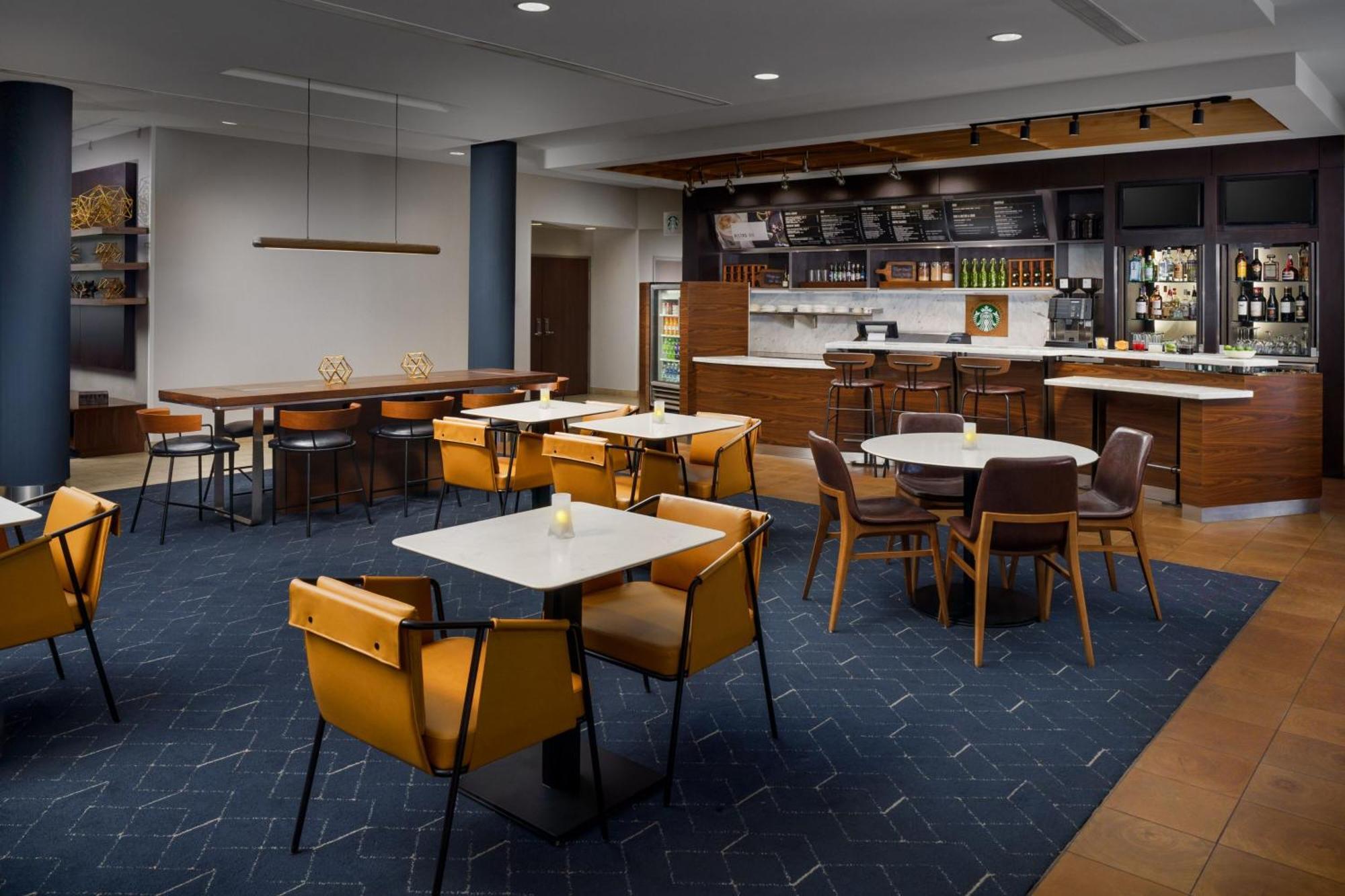 Courtyard By Marriott Phoenix Mesa Gateway Airport Екстер'єр фото