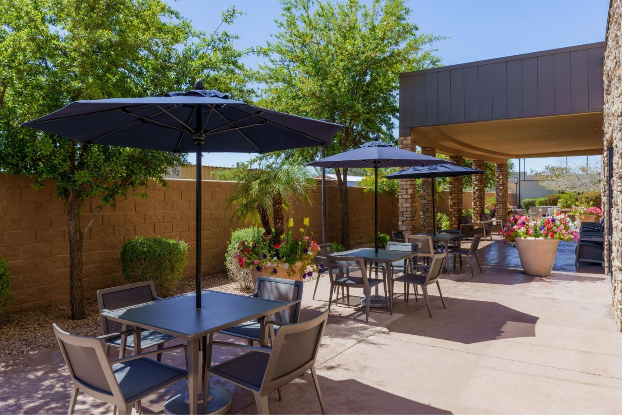 Courtyard By Marriott Phoenix Mesa Gateway Airport Екстер'єр фото
