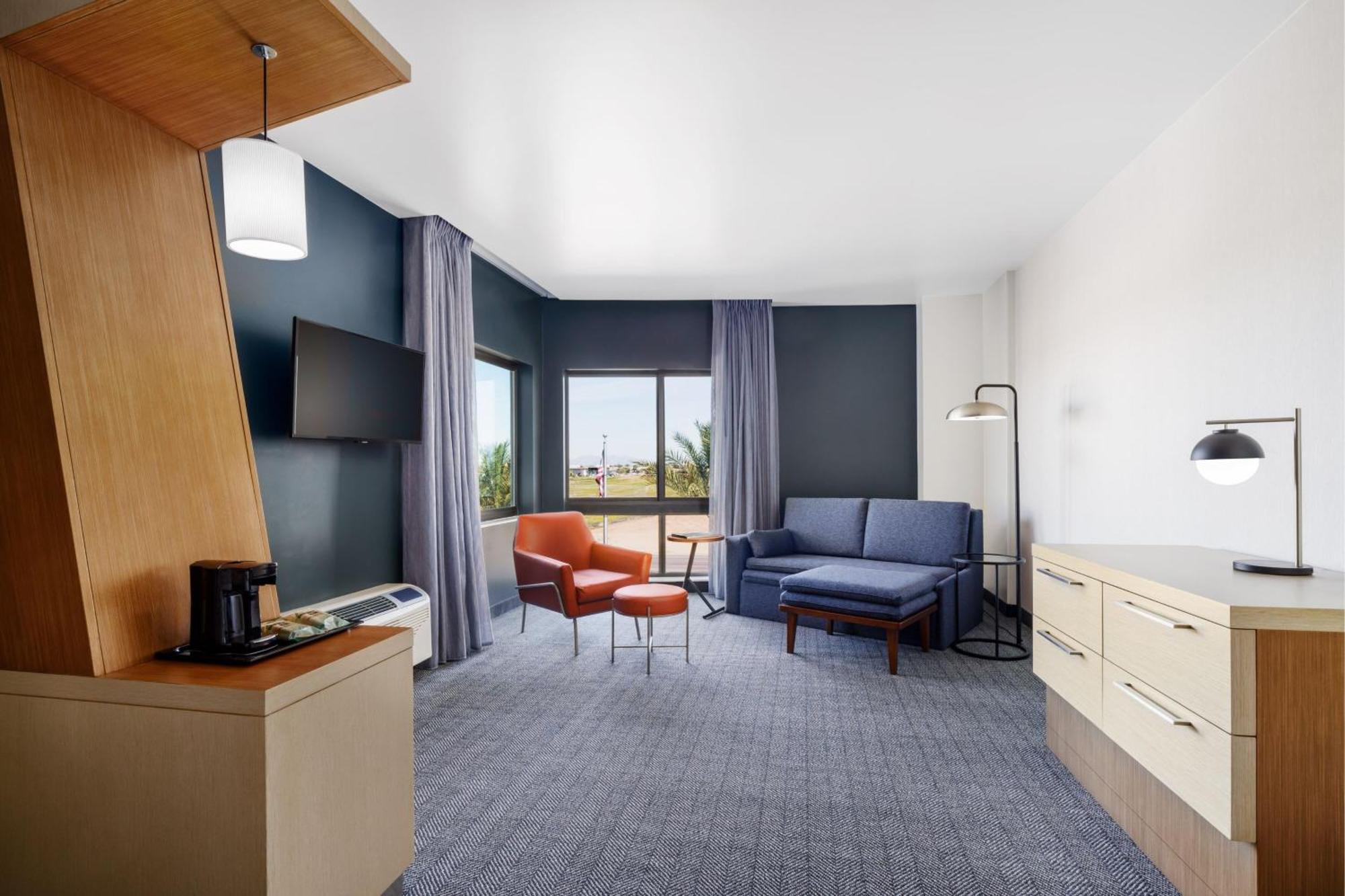 Courtyard By Marriott Phoenix Mesa Gateway Airport Екстер'єр фото