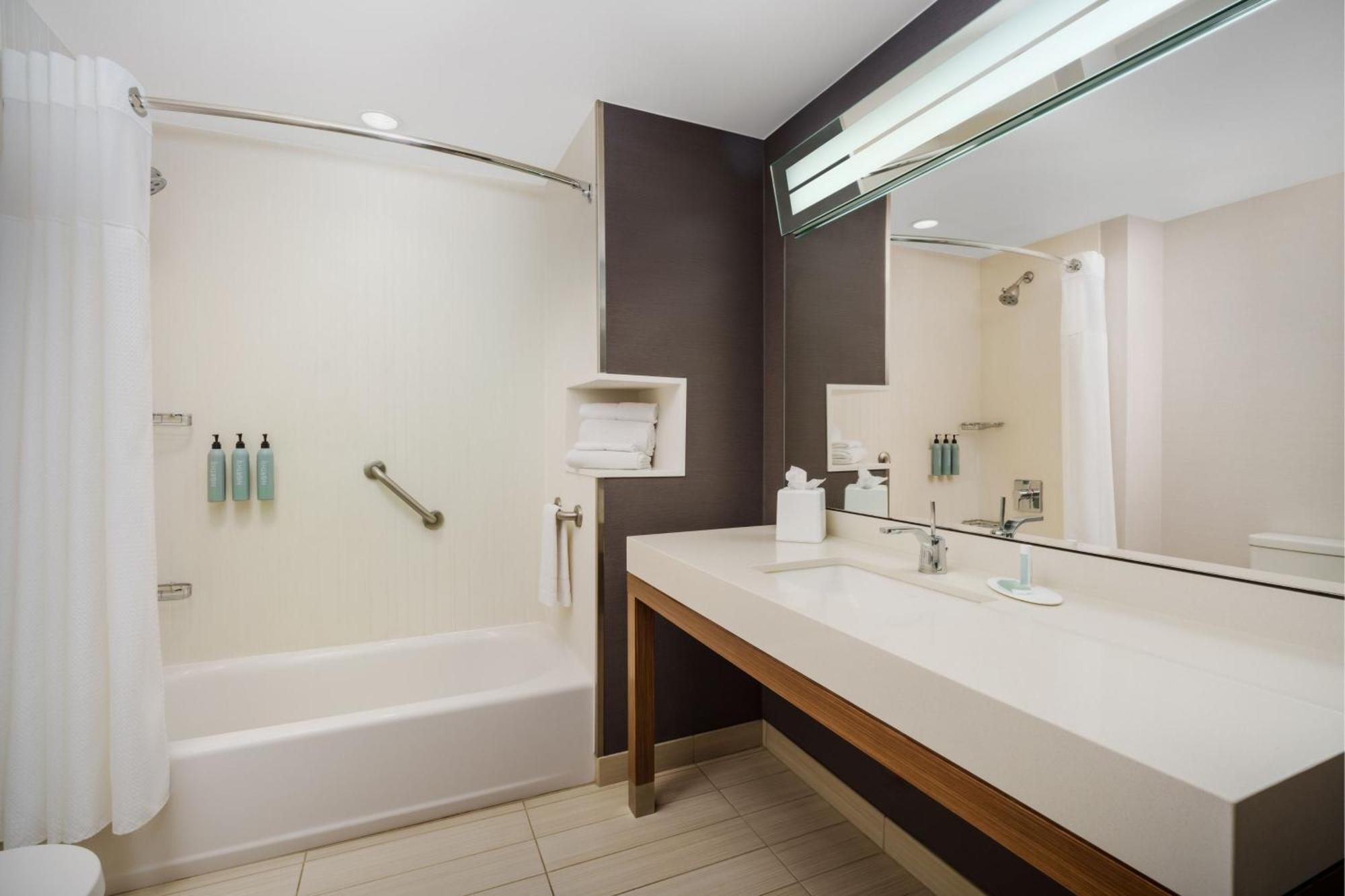 Courtyard By Marriott Phoenix Mesa Gateway Airport Екстер'єр фото