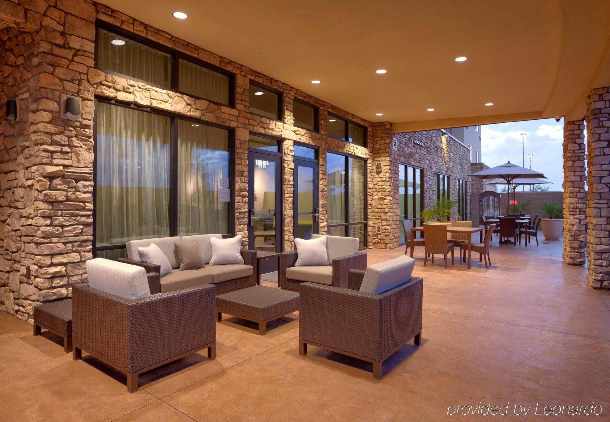 Courtyard By Marriott Phoenix Mesa Gateway Airport Екстер'єр фото