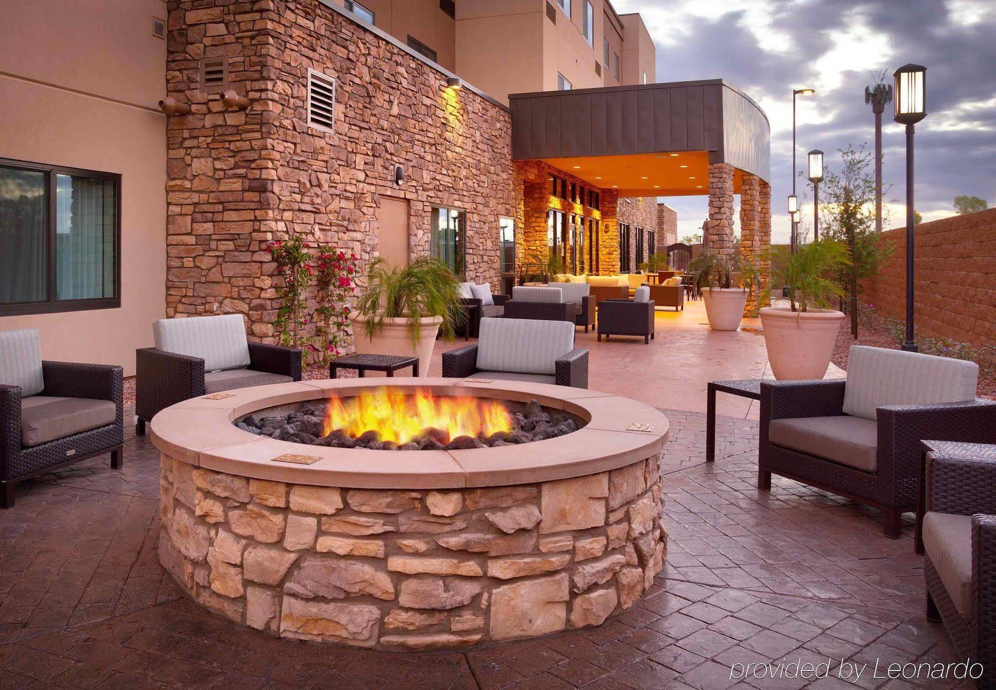 Courtyard By Marriott Phoenix Mesa Gateway Airport Екстер'єр фото