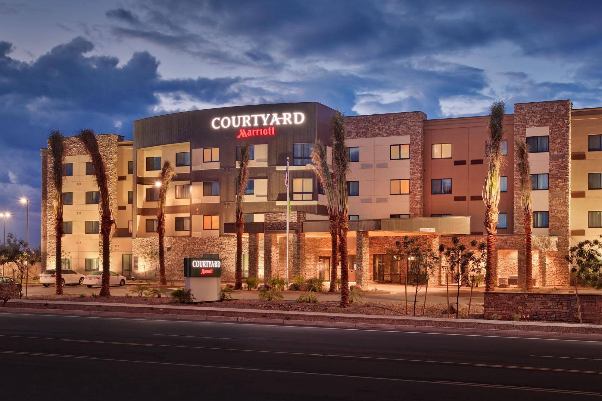 Courtyard By Marriott Phoenix Mesa Gateway Airport Екстер'єр фото